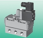 4F4 電磁閥.jpg